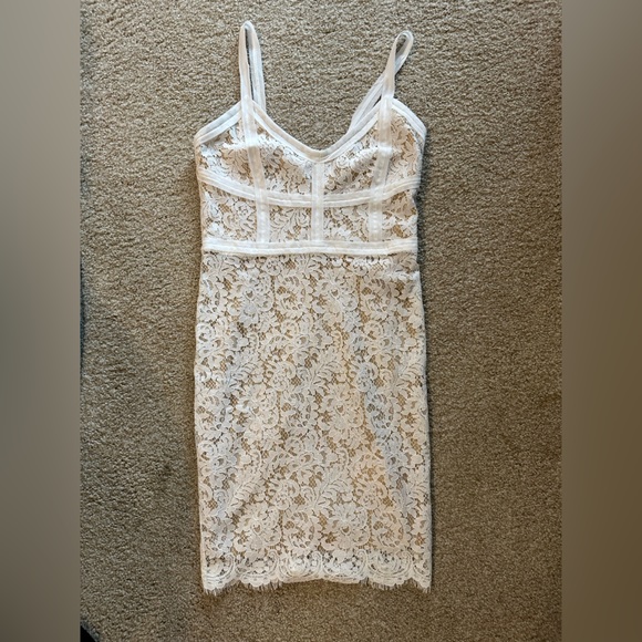 NWT Heartloom Midi Dress - Picture 3 of 6